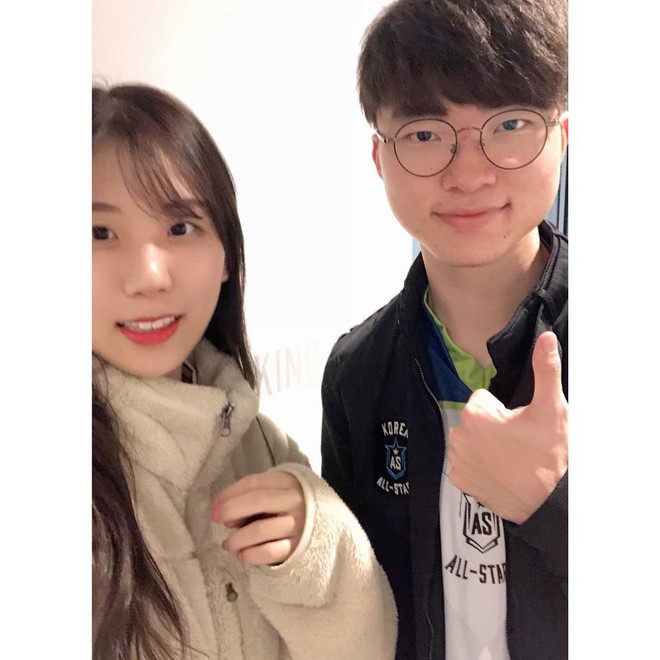 Minh Nghi đã có đối thủ: Khán giả Việt Nam không thể rời mắt khỏi màn hình stream MSI 2019 vì cô nàng MC Hàn Quốc xinh đẹp này - Ảnh 5.