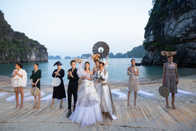 Trình diễn trên đảo hoang sơ, Fashion Voyage có những khoảnh khắc đẹp nín thở, tôn trọn vẹn vẻ đẹp kỳ quan của Vịnh Hạ Long - Ảnh 26.