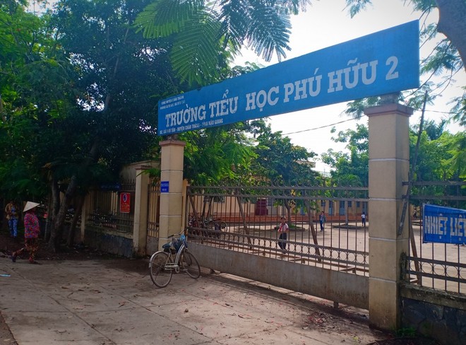 Thầy giáo tiểu học ở Hậu Giang bị tố trù dập khiến học sinh rối loạn ám ảnh sợ - Ảnh 1.