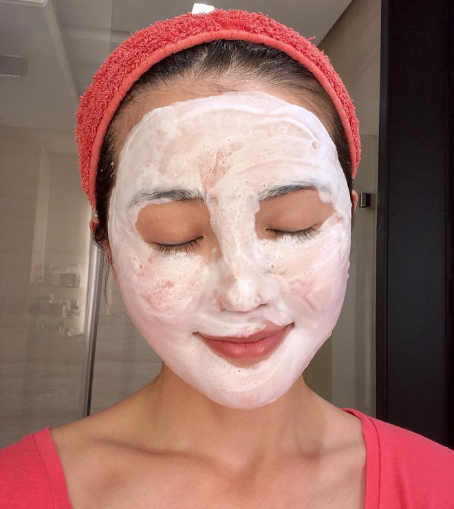 &Iacute;t ai biết 4 người đẹp kh&ocirc;ng tuổi n&agrave;y lại sở hữu d&ograve;ng sản phẩm l&agrave;m đẹp cực ăn n&ecirc;n l&agrave;m ra - Ảnh 9.