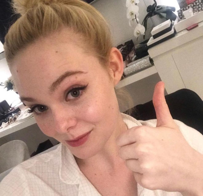 Elle Fanning lịm đi ngay giữa tiệc tại Cannes, và nguyên cớ thì là do câu chuyện váy áo y như Kim Kardashian - Ảnh 4.