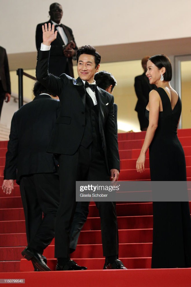 Nữ minh tinh xứ Hàn lên thảm đỏ Cannes: Jeon Ji Hyun và mẹ Kim Tan gây choáng ngợp, nhưng sao nhí này mới đáng nể - Ảnh 14.