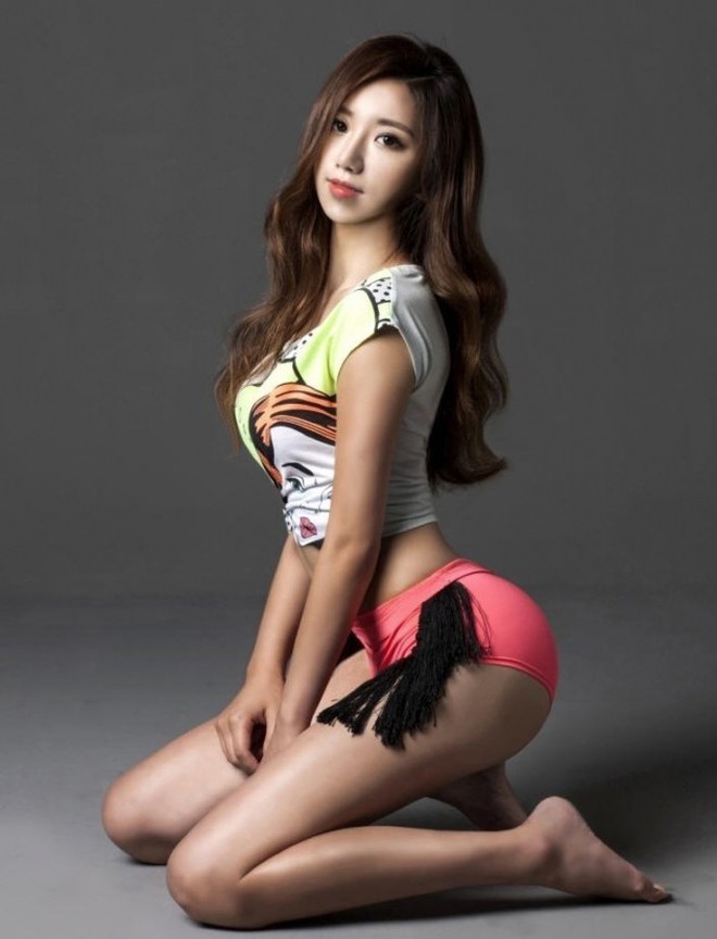 Jinsiy olatga suniy qin ornatiladi.