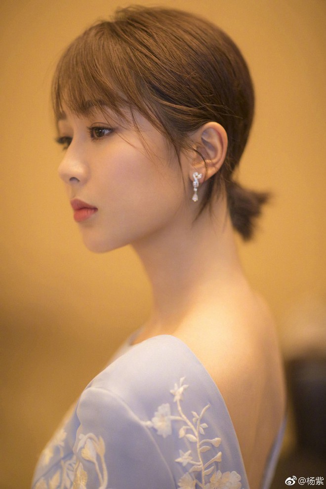 Bạch Ngọc Lan c&ograve;n chưa trao giải, Dương Tử đ&atilde; mời thi&ecirc;n hạ h&iacute;t nhẹ drama bằng một d&ograve;ng trạng th&aacute;i vừa đăng đ&atilde; xo&aacute; - Ảnh 7.