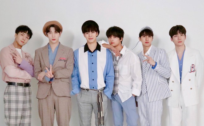 Boygroup nổi tiếng với concept độc đối diện “lời nguyền 7 năm”: 1 thành viên rời công ty, tương lai sẽ ra sao? - Ảnh 1.