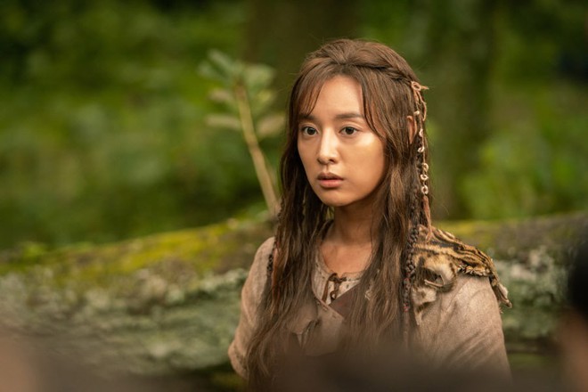 5 nguyên nhân bom tấn Arthdal Chronicles của Song Joong Ki có nguy cơ thành bom xịt - Ảnh 4.