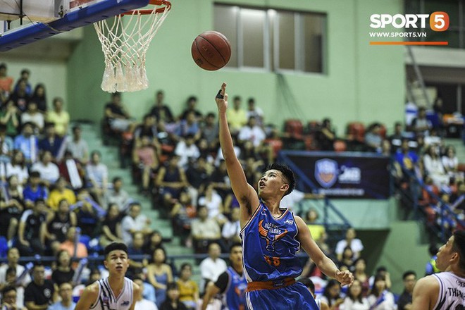 Không có ngoại binh, Hanoi Buffaloes bất lực trước sự càn quét của Thang Long Warriors - Ảnh 6.