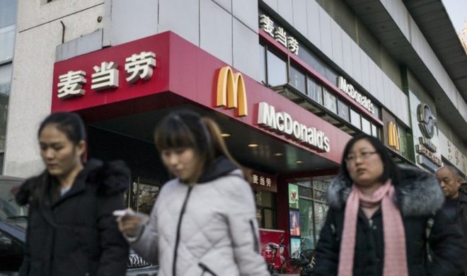 Dùng iPhone, ăn gà KFC hay đi xe Mỹ đều đang trở thành những việc bị lên án tại Trung Quốc - Ảnh 4.