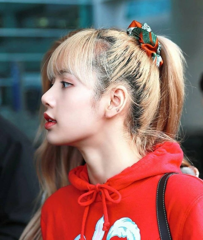 Netizen hoang mang: &ldquo;Ho&aacute; ra idol to&agrave;n h&oacute;i?&rdquo; khi biết sự thật ph&iacute;a sau m&aacute;i t&oacute;c bồng bềnh như m&acirc;y của họ - Ảnh 1.