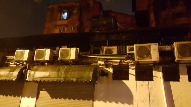 Hà Nội: Cháy quán bia hơi Hải Xồm, khách bỏ chạy tán loạn - Ảnh 3.