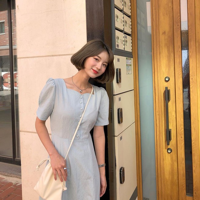 Muốn mặc đẹp hãy tham khảo 15 bộ đồ từ street style châu Á dưới đây, với rất nhiều gợi ý váy áo thô/đũi mát mẻ - Ảnh 8.