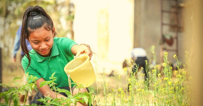 Thay vì tiền, ngôi trường trong rừng này lại yêu cầu học sinh đóng học phí bằng một thứ không ai ngờ tới - Ảnh 9.