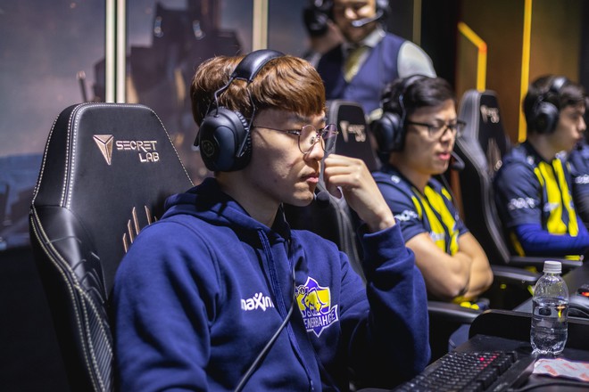Đội h&igrave;nh ti&ecirc;u biểu bảng A v&ograve;ng khởi động MSI 2019:  Phong Vũ Buffalo &aacute;p đảo - Ảnh 1.
