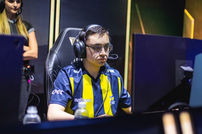 Đội hình tiêu biểu bảng A vòng khởi động MSI 2019:  Phong Vũ Buffalo áp đảo - Ảnh 4.