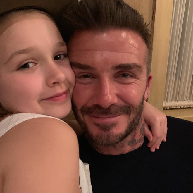 David Beckham v&agrave; gia đ&igrave;nh đ&oacute;n sinh nhật ấm c&uacute;ng, nhan sắc xinh đẹp của b&eacute; &uacute;t Harper Beckham đặc biệt g&acirc;y ch&uacute; &yacute; - Ảnh 1.