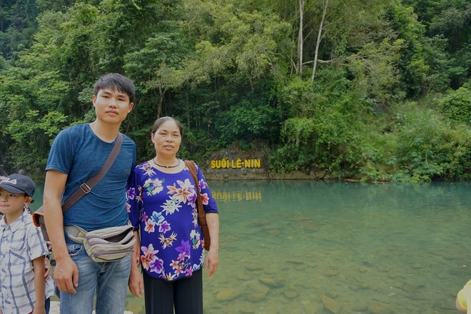 Chàng trai dành cả thanh xuân đưa mẹ đi phượt khắp thế gian và những “lần đầu tiên” đầy xúc động của mẹ - Ảnh 4.