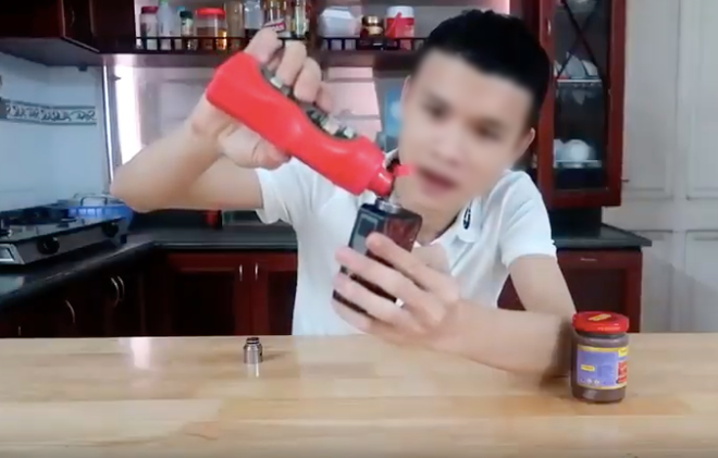 Prank HD - Thanh ni&ecirc;n bị kho&aacute; K&ecirc;nh Youtube v&igrave; l&agrave;m video hướng dẫn chơi ma t&uacute;y l&agrave; ai? - Ảnh 5.