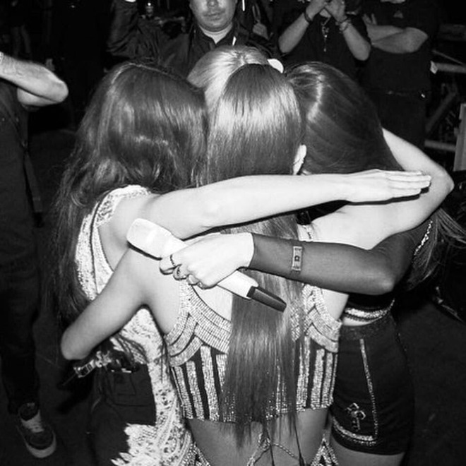 BLACKPINK có bị ảnh hưởng bởi các bình luận chỉ trích trong thời gian qua hay không, đây là câu trả lời cực cool của Jisoo! - Ảnh 3.