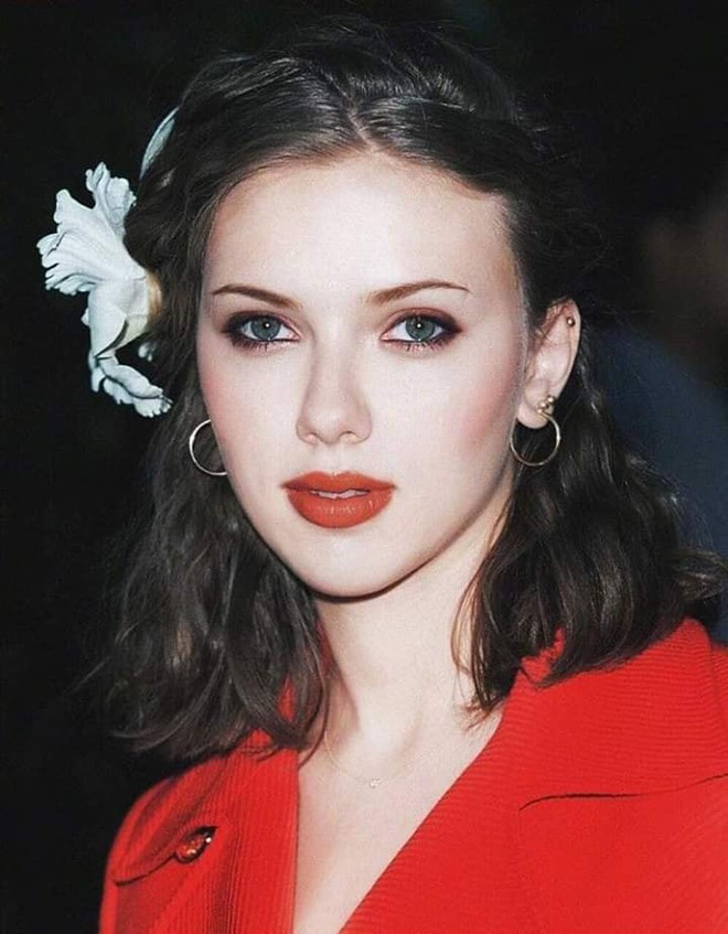 Nhìn loạt ảnh này mới thấy, Black Widow Scarlett Johansson đẹp đến nín thở vậy mà bị phim dìm hàng đi phân nửa - Ảnh 13.