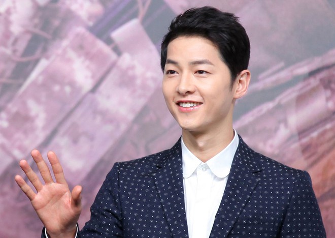 Song Joong Ki nên duyên cùng gái lạ, fan chẳng sợ Song Hye Kyo ghen mà lại chú ý đến điều này! - Ảnh 1.