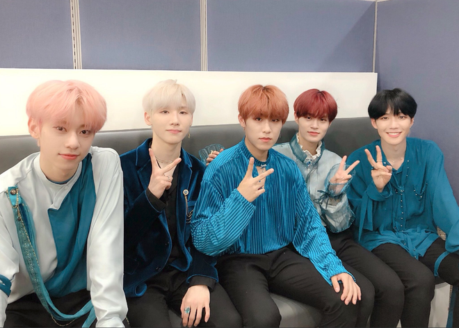 Hụt cúp 2 lần nhưng AB6IX phá được kỉ lục của TXT, vượt mặt IZ*ONE và lọt top cùng Wanna One - Ảnh 4.