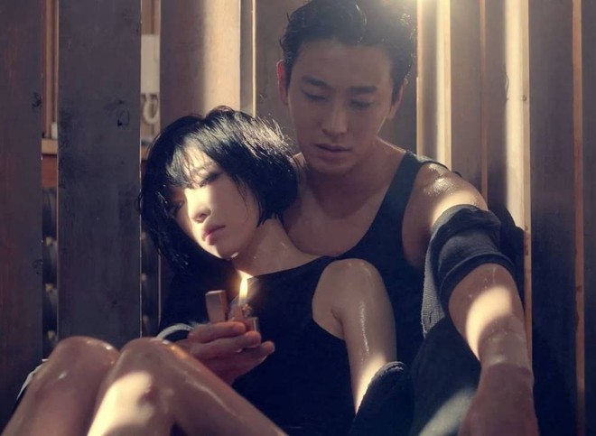 Ch&agrave;ng thơ mới của Song Hye Kyo: Qu&yacute; &ocirc;ng hấp dẫn mang danh th&aacute;i tử v&agrave;o t&ugrave; v&igrave; b&ecirc; bối v&agrave; c&uacute; lột x&aacute;c ngoạn mục - Ảnh 12.
