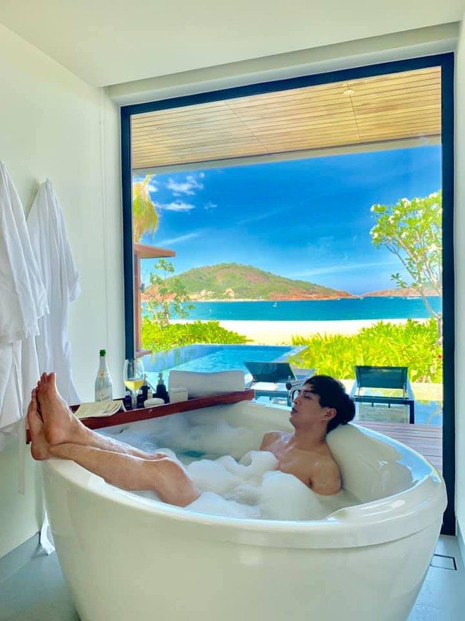 Đen như Hồ Quang Hiếu: Đăng ảnh ở bồn tắm thôi mà hết bị bóc du lịch cùng Bảo Anh, lại còn bị report Facebook - Ảnh 4.