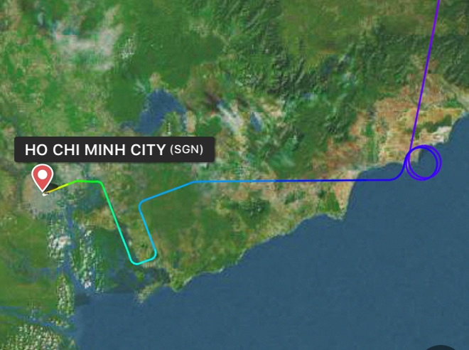 Vietnam Airlines thông tin chính thức việc chuyến bay quốc tế bị delay để chờ 1 vị khách - Ảnh 1.