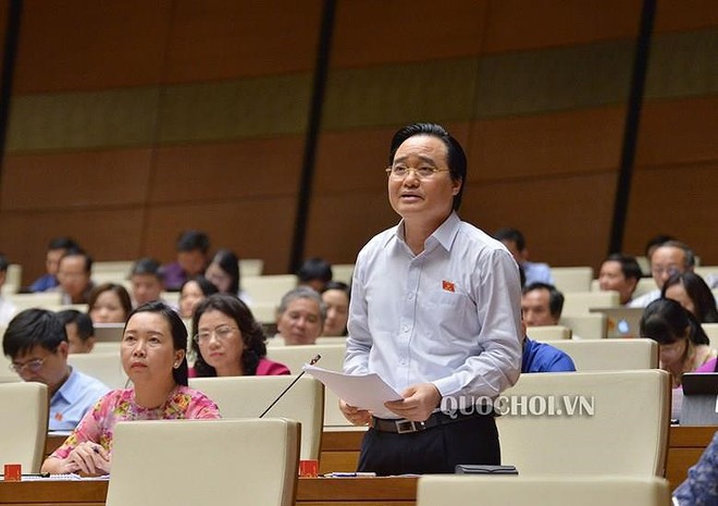 Bộ trưởng Phùng Xuân Nhạ nhận trách nhiệm vụ gian lận thi cử - Ảnh 1.