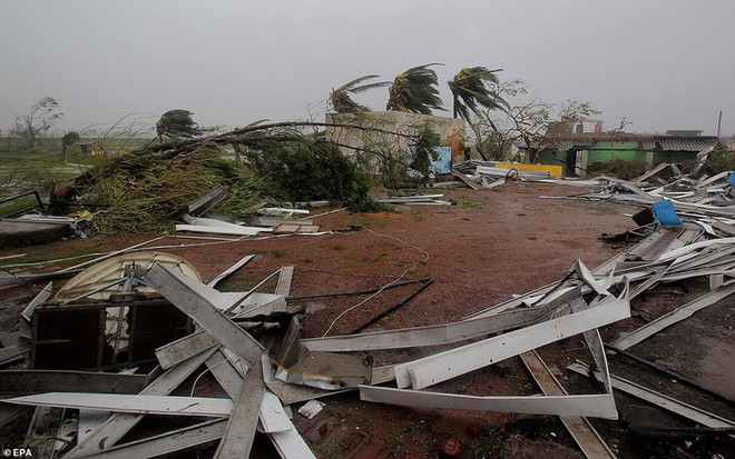 Ảnh: Sức tàn phá khủng khiếp của siêu bão mạnh nhất 20 năm tại Ấn Độ - Ảnh 11.