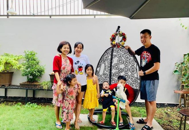 T&igrave;nh bạn &ldquo;hoạn nạn c&oacute; nhau&rdquo; của Vbiz: Người sẵn s&agrave;ng cắm sổ đỏ vay tiền cho bạn l&agrave;m phim, người hết l&ograve;ng chăm s&oacute;c l&uacute;c bệnh tật! - Ảnh 2.