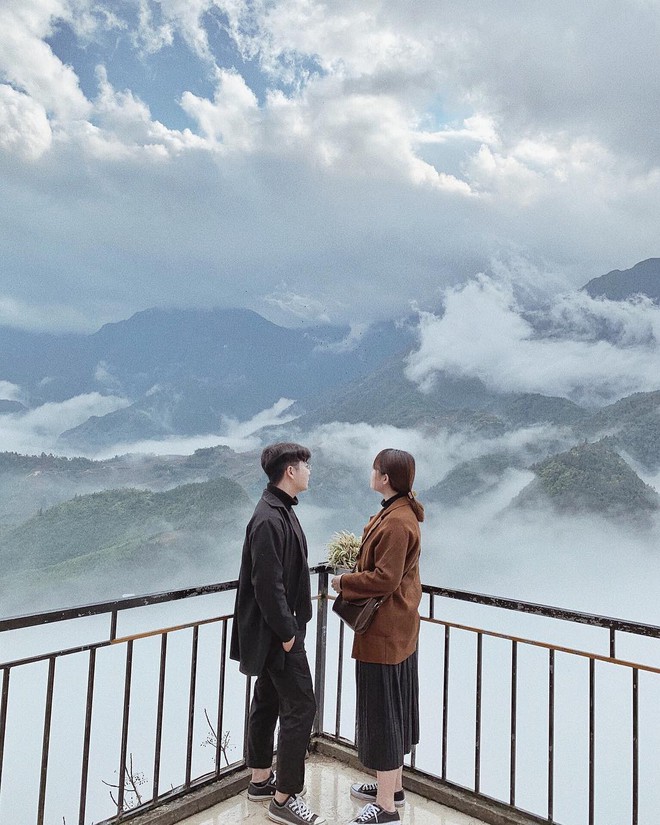 4 qu&aacute;n cafe cực hot ở Sapa sẽ cho bạn lạc v&agrave;o n&eacute;t đẹp h&ugrave;ng vĩ nơi n&uacute;i rừng T&acirc;y Bắc - Ảnh 4.