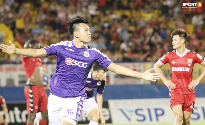 Vòng 8 V.League 2019: Các tuyển thủ U23 Việt Nam thi nhau lập siêu phẩm - Ảnh 3.