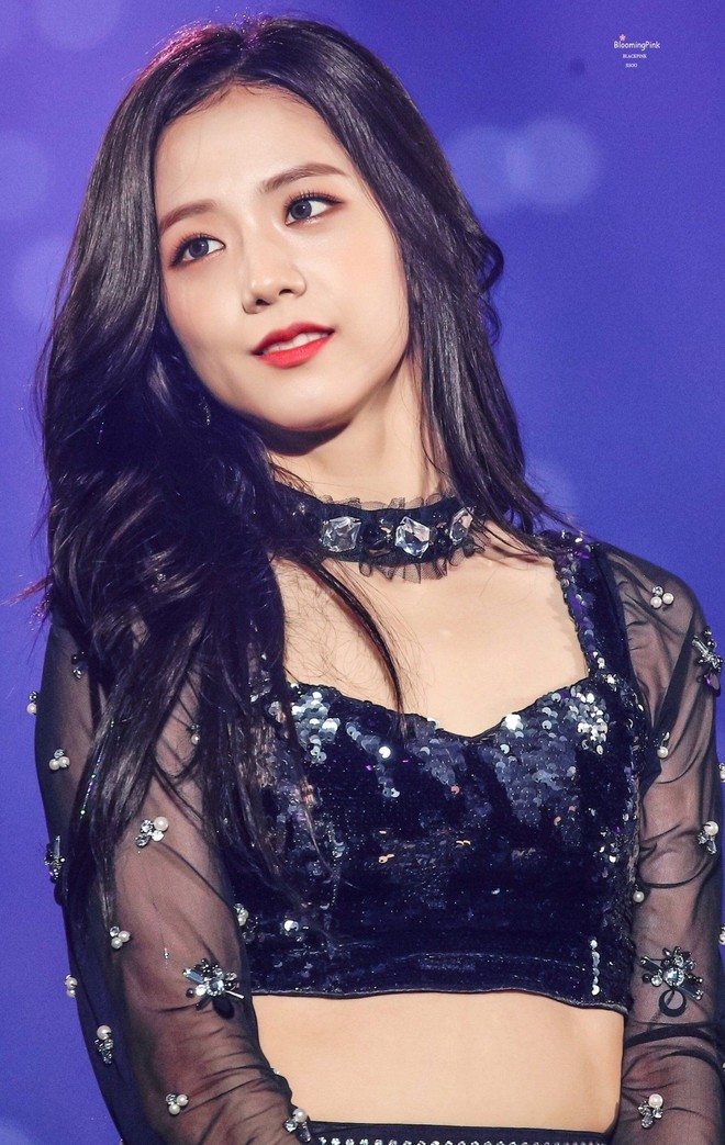 3 nữ thần đ&igrave;nh đ&aacute;m Kpop đi show: Người nổi bật với t&iacute;nh c&aacute;ch 4D, kẻ d&iacute;nh phốt th&aacute;i độ lồi l&otilde;m - Ảnh 17.