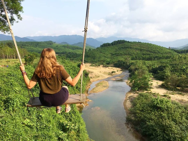 Cần gì đến Bali, tại Việt Nam cũng có xích đu gỗ view trọn thung lũng tha hồ cho bạn “thót tim” bay lượn! - Ảnh 12.