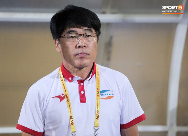 Vừa về Việt Nam, Quế Ngọc Hải, Tiến Dũng nhận tin không vui trước vòng 13 V.League 2019 - Ảnh 1.