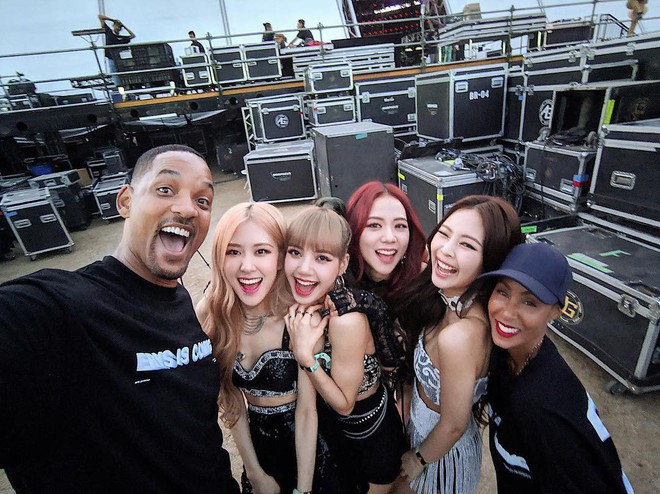 Cameo vài giây trong clip Coachella của Will Smith và sao nhí Karate Kid, BLACKPINK chiếm sóng luôn MXH - Ảnh 4.