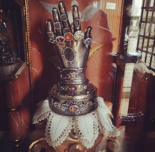 Ngạc nhi&ecirc;n chưa, ho&aacute; ra Găng Tay V&ocirc; Cực l&agrave; ho&agrave;n to&agrave;n c&oacute; thật từ 400 năm trước! - Ảnh 8.