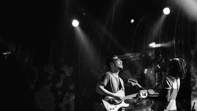 Đen V&acirc;u, Vũ, Ngọt Band cũng loạt nghệ sỹ Indie đ&igrave;nh đ&aacute;m khiến S&agrave;i G&ograve;n tăng nhiệt tại Thơm Music Festival - Ảnh 10.