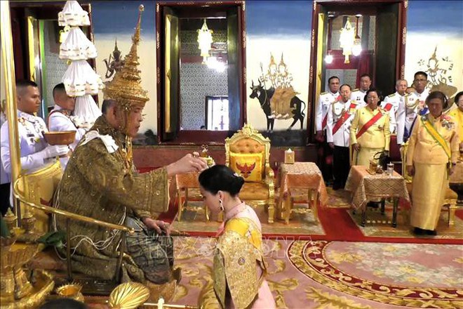 Quốc vương Thái Lan phong tước hiệu mới cho các thành viên Hoàng gia  - Ảnh 1.