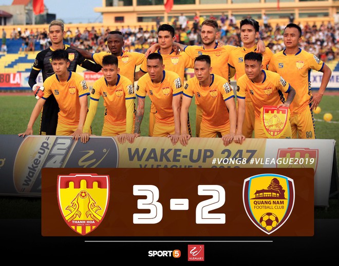 CLB Thanh Ho&aacute; tho&aacute;t kiếp cuối bảng, TP HCM đ&ograve;i lại ng&ocirc;i đầu từ H&agrave; Nội FC đầy kịch t&iacute;nh - Ảnh 1.