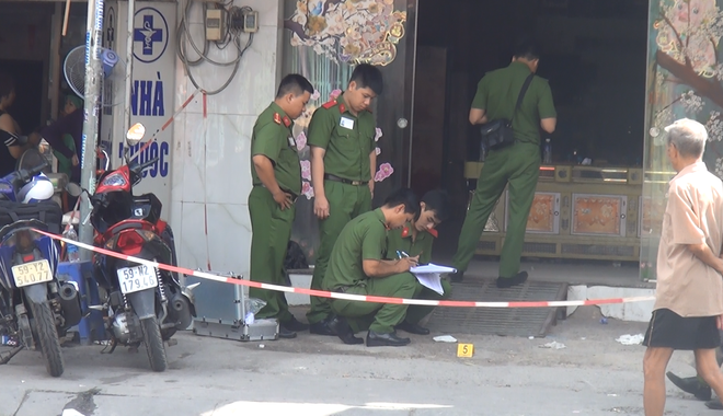 Thanh niên bị đâm chết trong tiệm game bắn cá ở Sài Gòn - Ảnh 1.