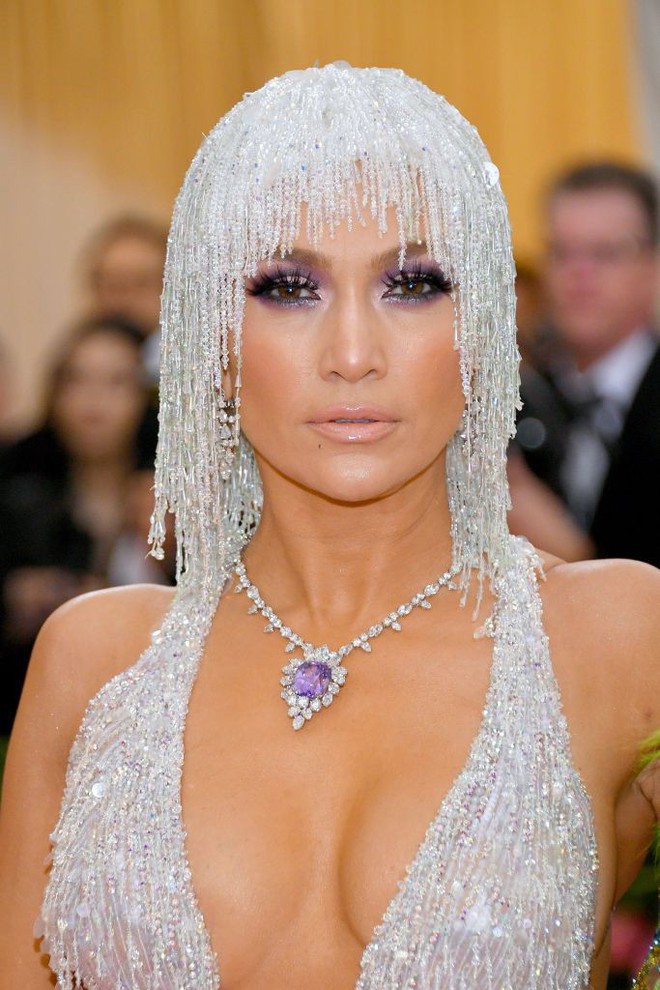 Nào chỉ có váy áo làm màu, Met Gala 2019 còn ngập tràn những khoảnh khắc beauty đẹp đến mộng mị - Ảnh 6.