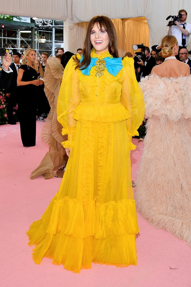 Met Gala 2019 (P2): Kylie và Kendall nổi nhất hội, Kim diện váy chảy nước ảo diệu nhưng bó nghẹt thở - Ảnh 34.