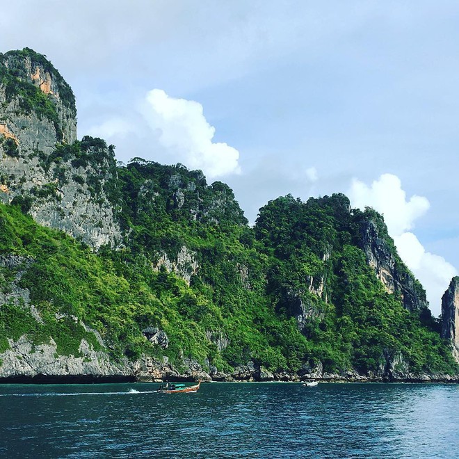 Vịnh biển nổi tiếng tại đảo Koh Phi Phi - Thái Lan cấm khách trong 2 năm tới để phục hồi hệ sinh thái - Ảnh 5.
