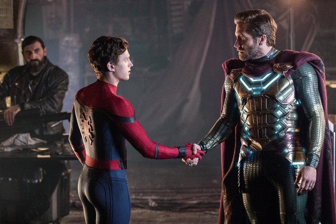 Để anh Beck mặc đồ giống từ Iron Man, đến Vision và Thor, NSX Spider-Man: Far From Home muốn gì? - Ảnh 2.