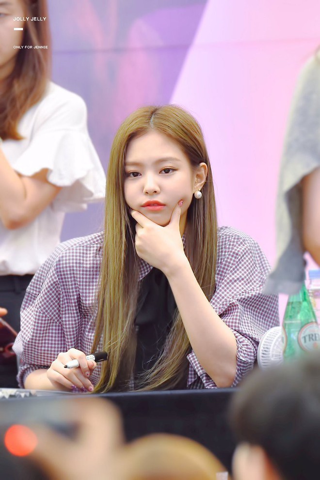 Những mỹ nhân sở hữu đặc điểm ngoại hình lệch chuẩn tại Hàn vẫn nổi ầm ầm: Nhiều người thậm chí đã thành huyền thoại - Ảnh 11.