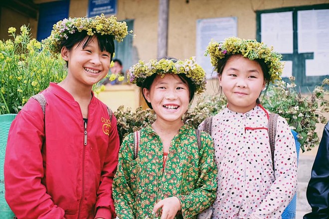 Cuộc trò chuyện lúc nửa đêm với cô gái đi Hà Giang để “gom về một vườn trẻ”: Chỉ mong các em mãi giữ được sự thuần khiết như hoa như sương vùng đất này - Ảnh 4.