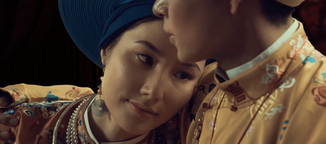 Phim cung đấu Việt Phượng Khấu tung trailer: C&aacute;i t&aacute;t nảy lửa của Lệnh phi Hồng V&acirc;n g&acirc;y b&atilde;o hơn cả nụ h&ocirc;n của Jun Phạm v&agrave; Diễm My 9x - Ảnh 8.