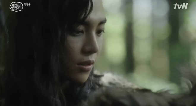 Chàng trai cực phẩm làm lu mờ cả Song Joong Ki trong tập mở màn Arthdal Chronicles là ai? - Ảnh 6.